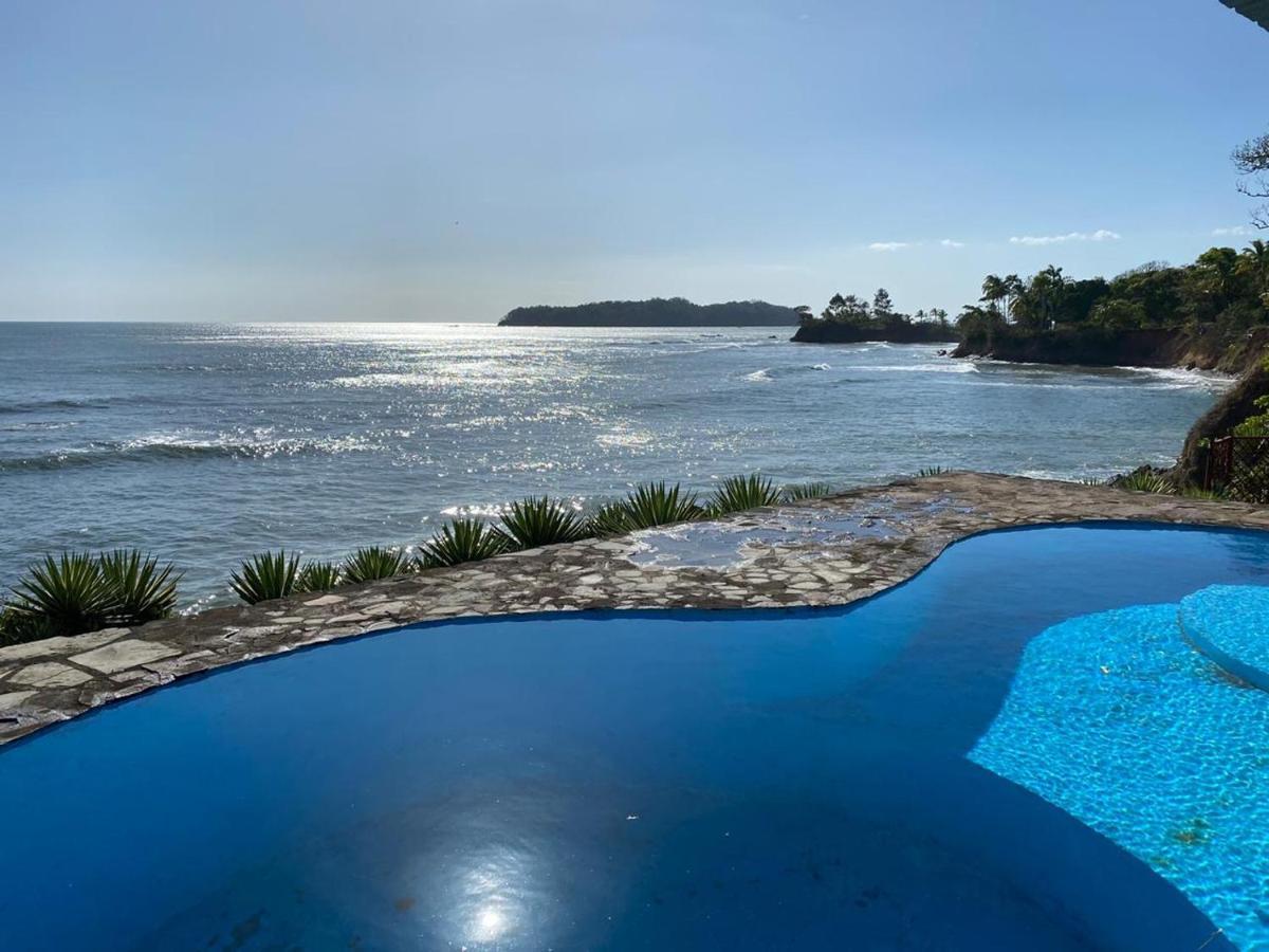 Oceanfront Bungalows - Paradise Rentals Санта Каталина Екстериор снимка
