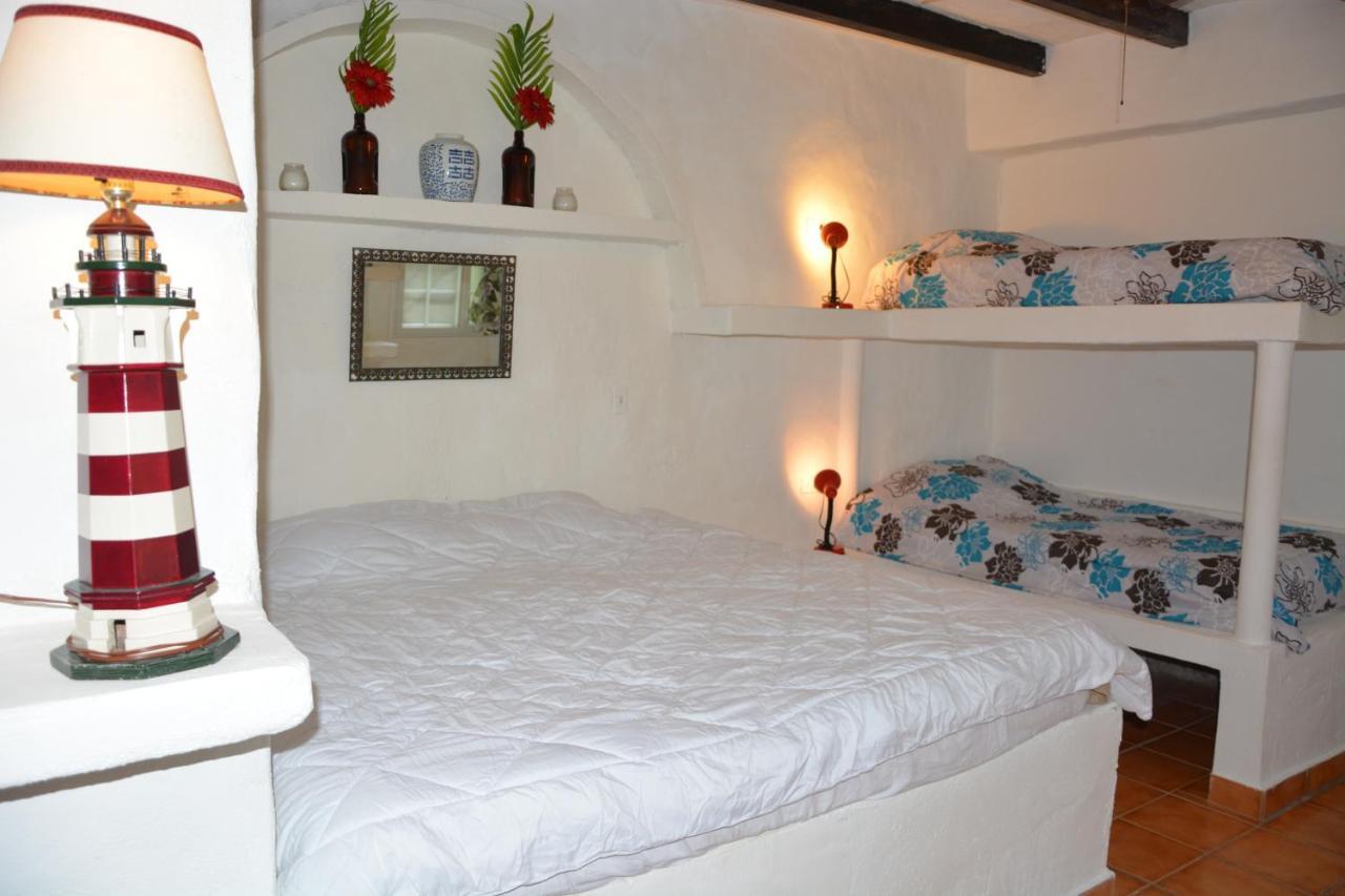 Oceanfront Bungalows - Paradise Rentals Санта Каталина Екстериор снимка