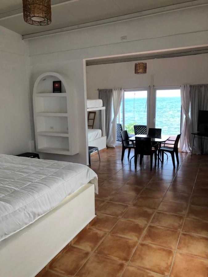 Oceanfront Bungalows - Paradise Rentals Санта Каталина Екстериор снимка