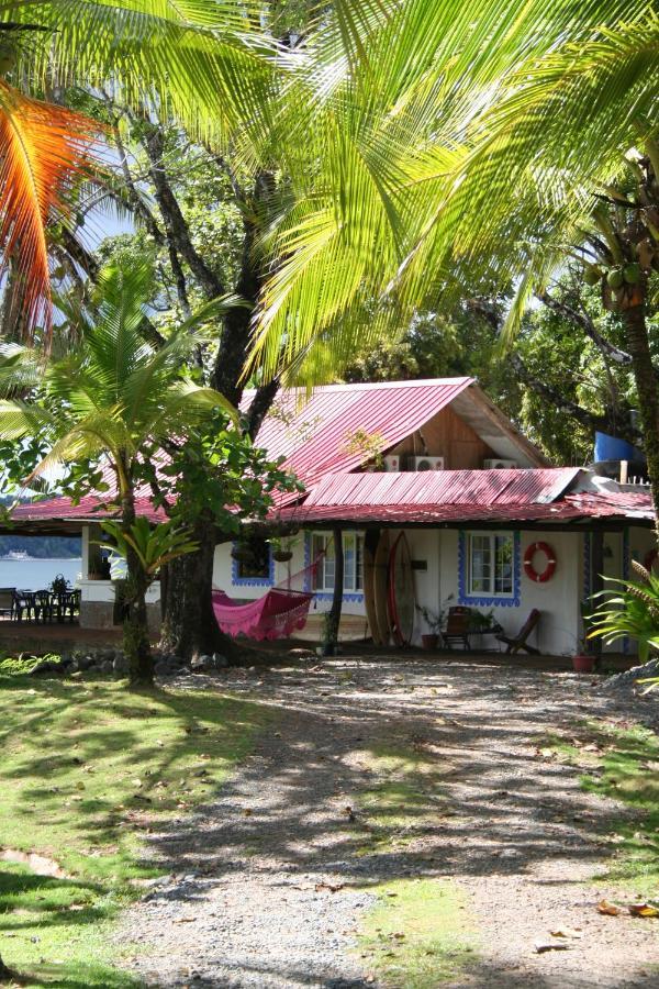 Oceanfront Bungalows - Paradise Rentals Санта Каталина Екстериор снимка