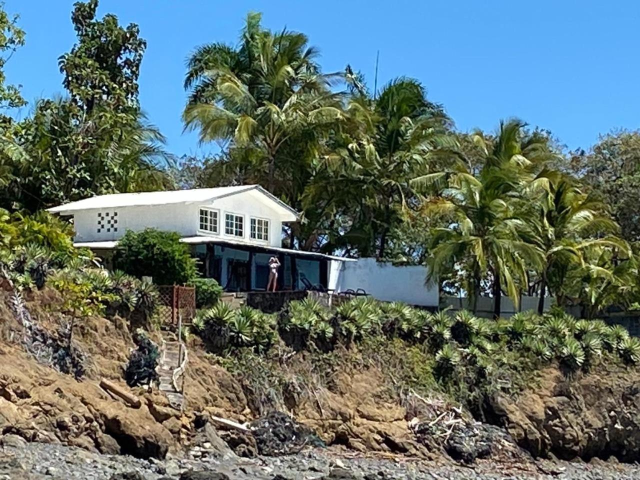 Oceanfront Bungalows - Paradise Rentals Санта Каталина Екстериор снимка