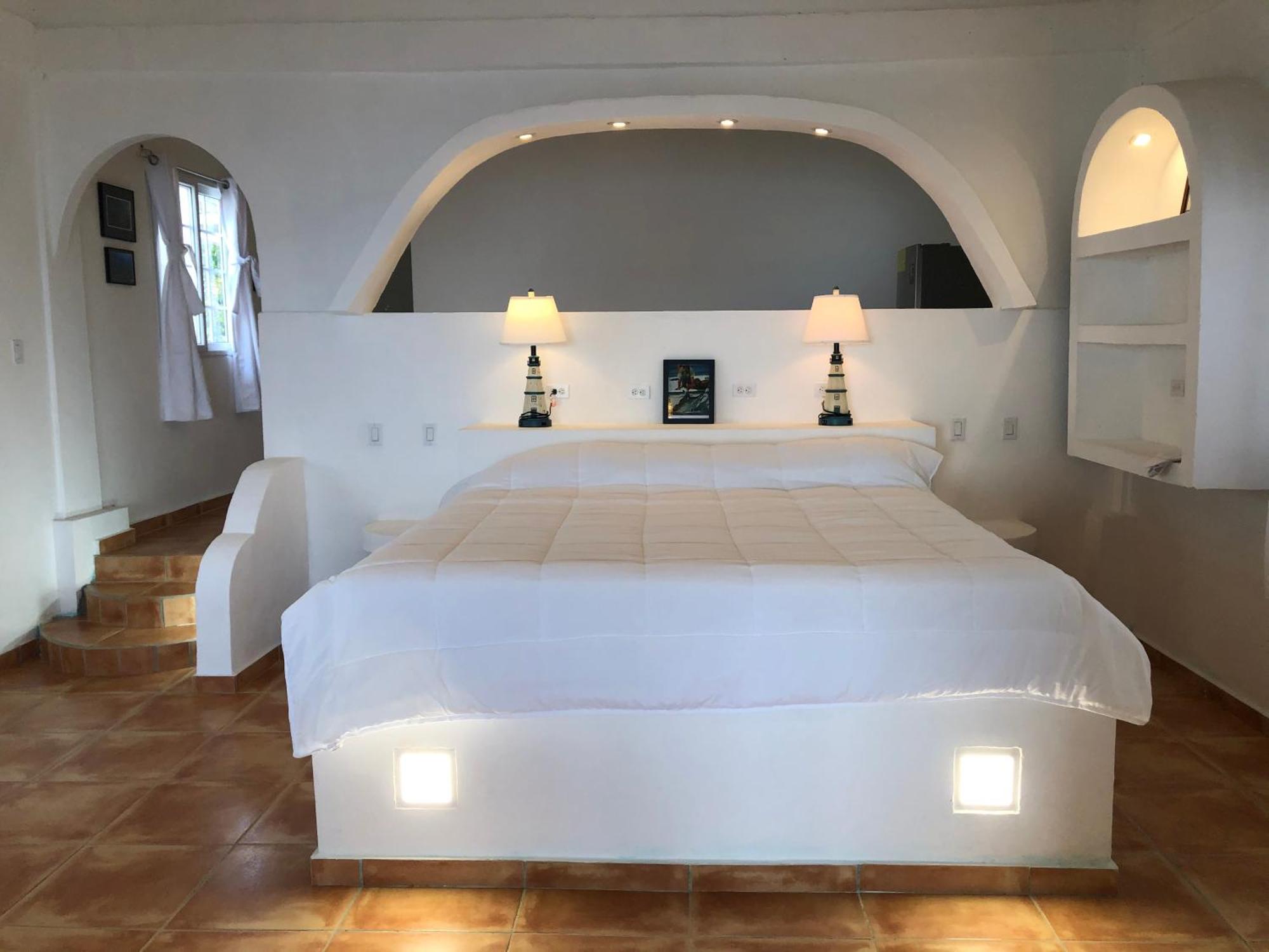 Oceanfront Bungalows - Paradise Rentals Санта Каталина Екстериор снимка