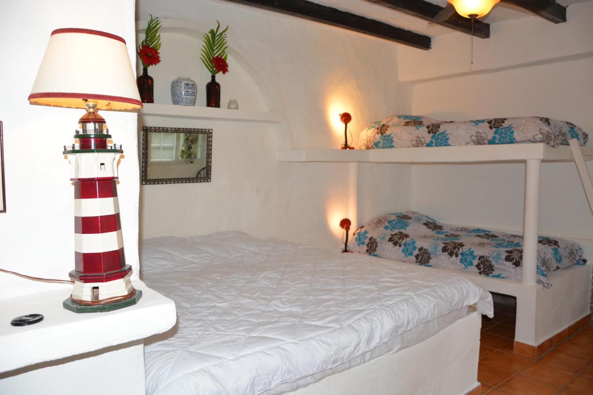 Oceanfront Bungalows - Paradise Rentals Санта Каталина Екстериор снимка